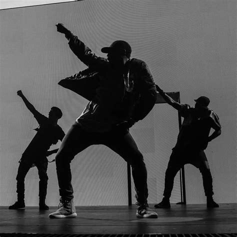 GREAT PICTURE Of Chris Brown Dancing Last Night #TeamBREEZY | Chris brown, Chris brown dance ...