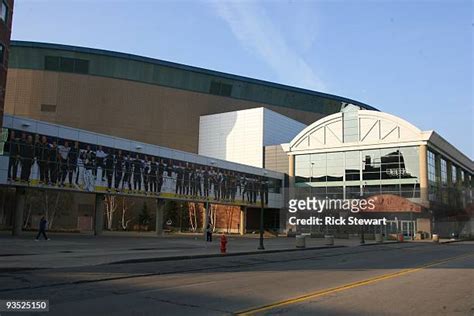 Hsbc Arena Buffalo Photos and Premium High Res Pictures - Getty Images