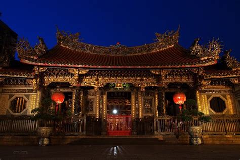 Longshan Temple at night, Taipei, Taiwan | 台北萬華 艋舺 龍山寺 台灣 by… | Flickr - Photo Sharing!