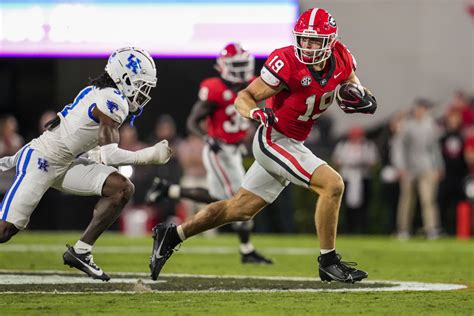 Brock Bowers Injury - Star Tight End Exits Georgia vs Kentucky - Sports ...