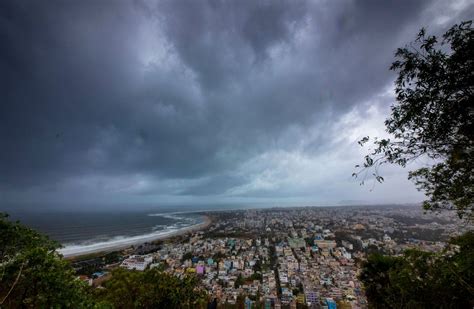 ‘Extremely Severe’ Cyclone Fani Forces Evacuation of 800,000 People in ...