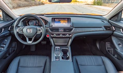 2018 Honda Accord Review: Alone in the Advanced Class | Kelley Blue Book