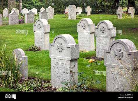 WW1 German graves at the St Symphorien Commonwealth War Graves Stock Photo: 61089325 - Alamy