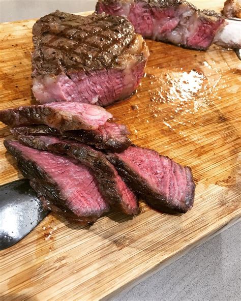 [Homemade] Sous Vide Ribeye Tomahawk Steak : r/food