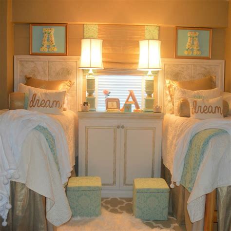 20 Amazing Ole Miss Dorm Rooms for Major Dorm Décor Inspiration - Society19