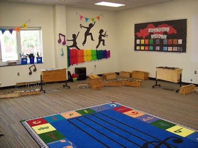 10 Great Examples of Music Classroom Decor - Mrs. Miracle's Music Room