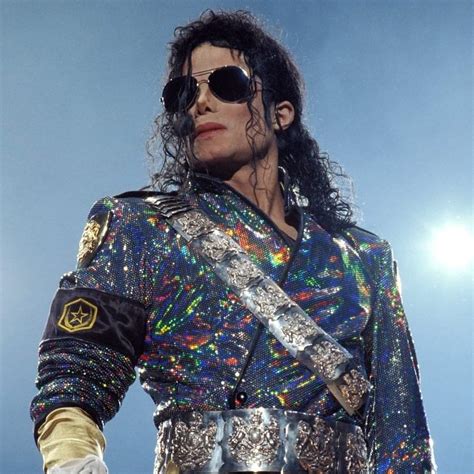 Top 10 Michael Jackson Live Performances | Michael Jackson⠀ Amino