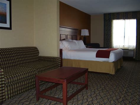 Meeting Rooms at Holiday Inn Express & Suites BELLEVILLE (AIRPORT AREA ...