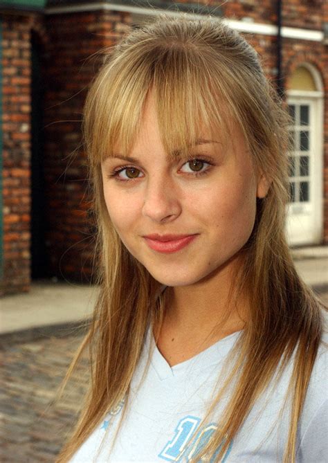 Coronation Street spoilers: Sarah-Louise Platt to become Rovers Return barmaid | Daily Star