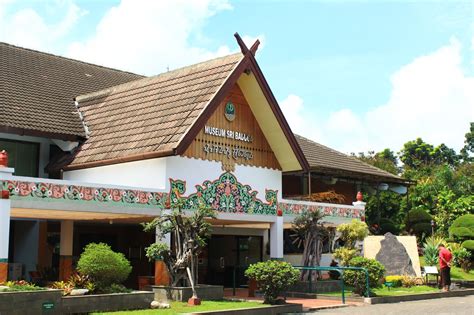 Museum Sri Baduga - wisata Indonesia