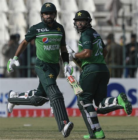 Babar Azam creams one through covers | ESPNcricinfo.com