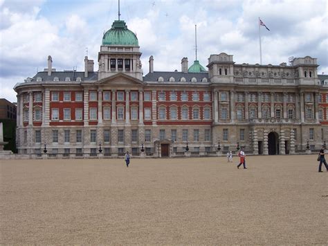 Horse Guards Parade - London (English)