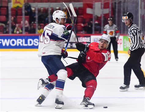 IIHF - Young Americans win, face Finns in semis