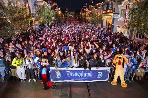 Disneyland's 60th Anniversary | POPSUGAR Smart Living