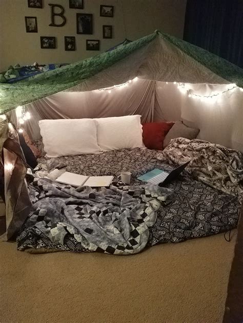 Cozy Blanket Fort - Album on Imgur | Sleepover room, Blanket fort, Bedroom decor