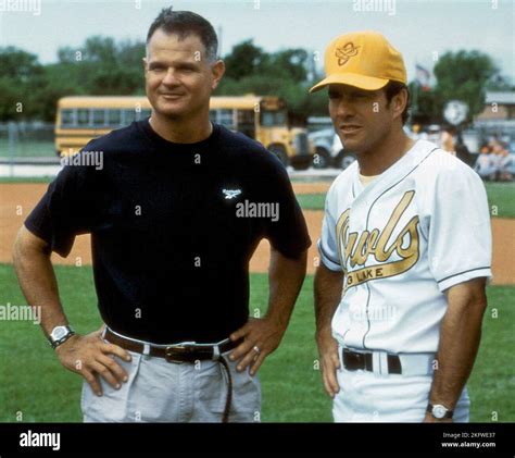 JIM MORRIS, DENNIS QUAID, THE ROOKIE, 2002 Stock Photo - Alamy