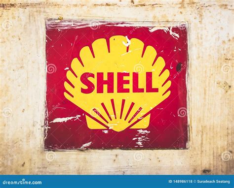 Vintage Shell Gasoline Sign And Antique Gas Pump At Ghost Town Of Bodie ...