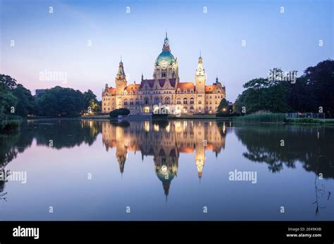 New city hall, Hannover Stock Photo - Alamy