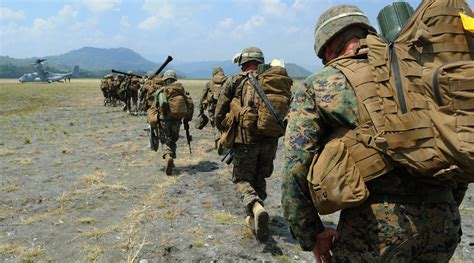 File:Philippine marines with Weapons Company, 3rd Marine Battalion, and ...