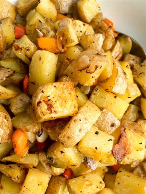 Roasted Potatoes with Onions and Red Peppers - Gitta's Kitchen