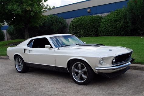 1969 Ford Mustang RestoMod Fastback - Auto Collectors Garage