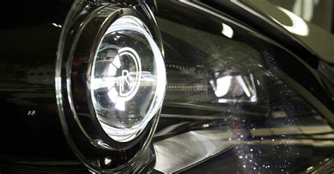 How Do Xenon Headlights Work? - WestMac Motors