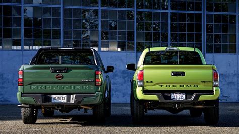 Update 89+ about toyota tacoma vs toyota hilux latest - in.daotaonec