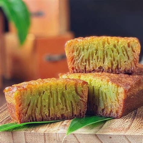 Kek Sarang Semut Pandan Kecil (230gm+-) - Kek Molek