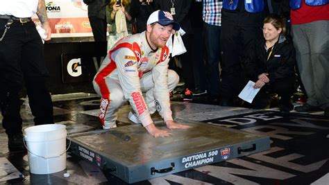 Earnhardt Jr. joins Twitter after big win