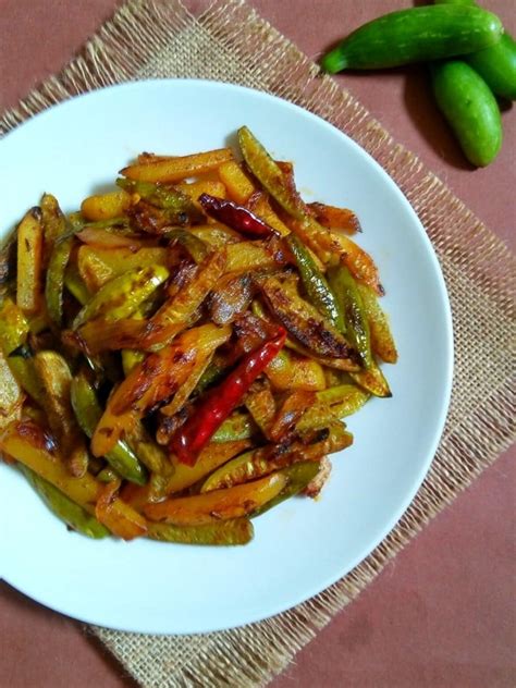 Ivy Gourd and Potato Fry | Kundru Fry - Spoons Of Flavor