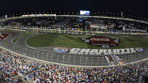 North Carolina governor OKs NASCAR race at Charlotte