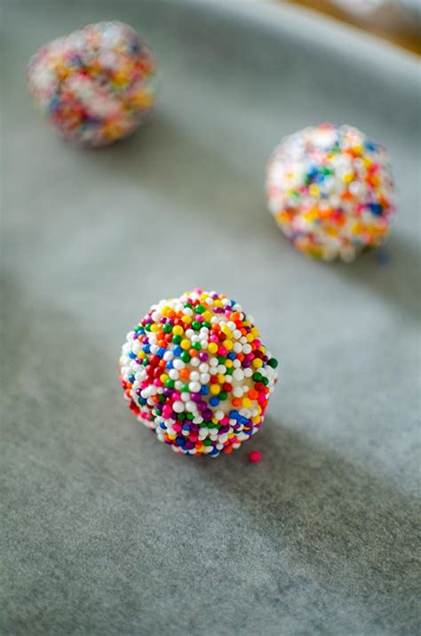 Sugar Cookies with Sprinkles | Living Lou