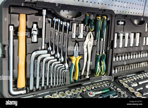 Car Mechanic Tools And Equipment