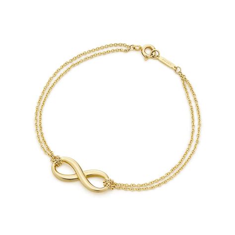 Infinity Bracelet in 18K Gold | Tiffany & Co.