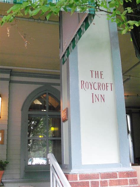 Shelly's Vintage Blog: our special lunch at the roycroft inn