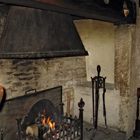 Inglenook | Rustic, Cozy, Hearth | Britannica