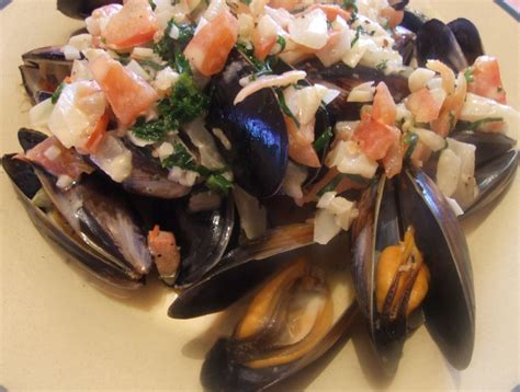 Mussels in Herbed Cream Sauce Recipe - Food.com