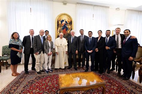 Did Pope Francis Meet With Bill Clinton and Alexander Soros? | Snopes.com