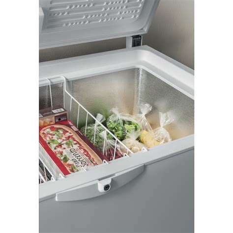 Hotpoint freestanding chest freezer: white color - CS1A 250 H FA UK.1 ...