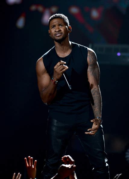 Usher Usher Terry Raymond IV Photos Photos - 2012 BET Awards - Show ...