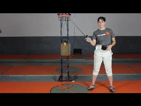 How to Parry in Fencing : The Sport of Fencing - YouTube