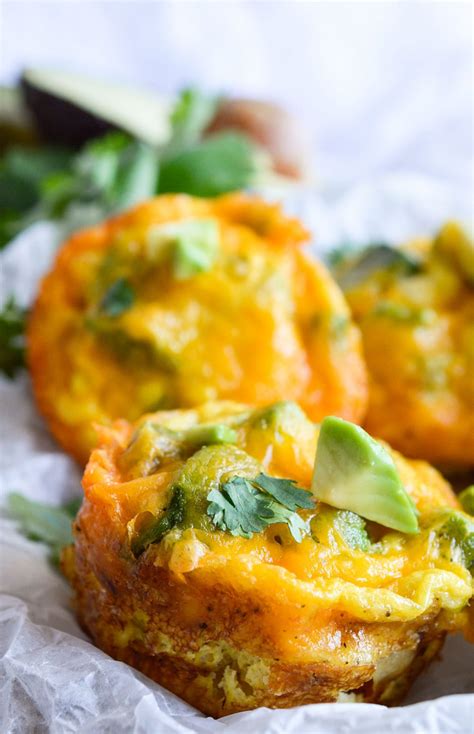 Cheesy Avocado Egg Muffins - WonkyWonderful