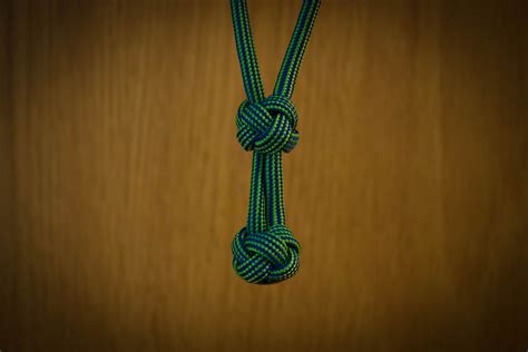 4 Knots Every Paracorder Needs to Know + 1 Fun Knot - Paracord Planet