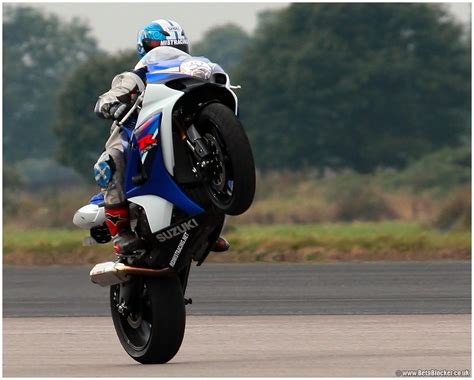 Bike stunts- A passion: The oldest and the coolest bike stunt- "Wheelie".