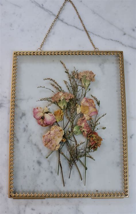 How To Save Flowers In A Frame : How to save flowers in a frame ...