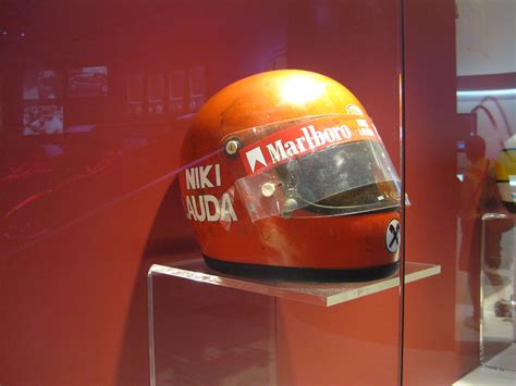 Niki Lauda Helmet, Ferrari Museum | Auto's en motoren, Auto's, Motor