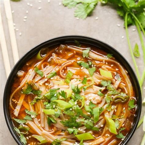 Thai Spicy Noodle Soup (Vegetarian and Vegan Recipe) - Everyday Easy Eats