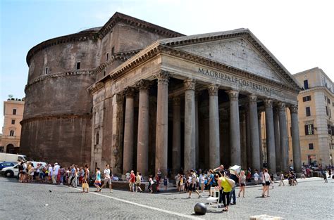 Pantheon, The Ancient Roman Building - Traveldigg.com