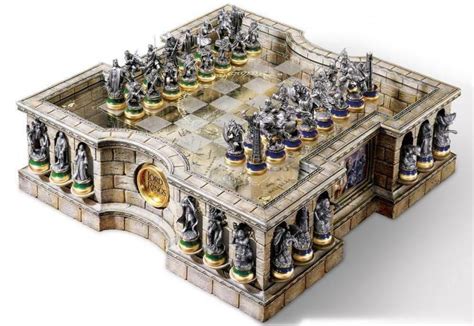 I want one - Lord of the Rings themed chess set - Luxurylaunches