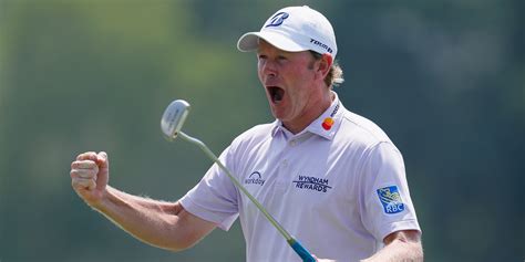 Brandt Snedeker holes out astounding eagle en route to posting 59 ...